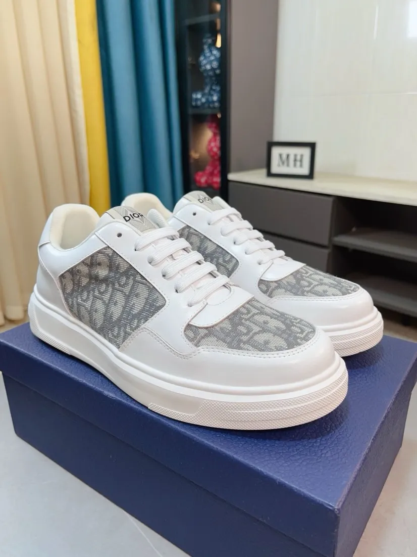 Men's men's shoes 💰420🌹🌹【Dior】Best-selling official website world premiere🔝Men's high-end brand of shoes latest series on the official website: uppers are made of imported cowhide with specially designed fabrics➕mesh breathable lining. Make walking more convenient and comfortable! Compared with the official quality, Midea’s 1:1 replica. Create a fashionable personality to set off your uniqueness! A must-have for trendy men! Classic style. Men's sizes: 38-44.